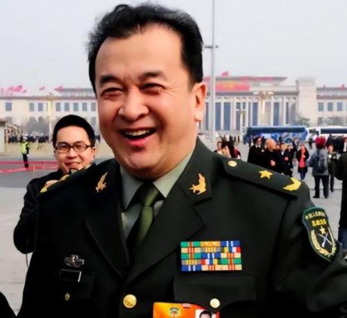 黄宏爆料当兵视频,揭秘军旅生活点滴 第2张 黄宏爆料当兵视频,揭秘军旅生活点滴 第2张